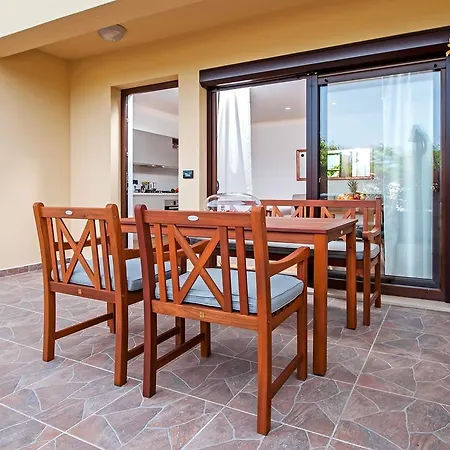 Cal Bianca 878 Apartamento *
