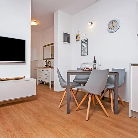 Cal Bianca 878 Apartamento