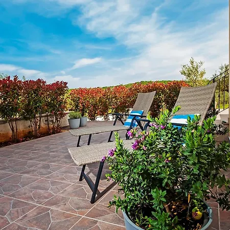 Cal Bianca 878 Apartamento